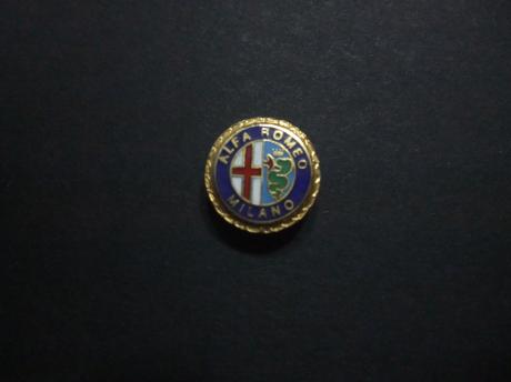 Alfa Romeo Milano logo kartel goudkleurige rand